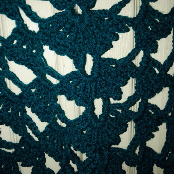 Original handmade crocheted Shawl - Picture 2 of 2